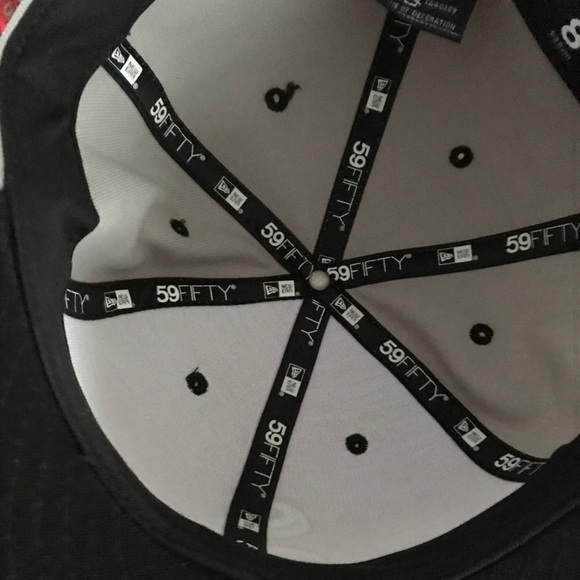 Red Sox Baseball Cap - Picture 3 of 4